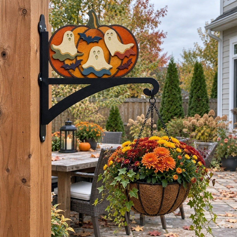 Hanging Basket Bracket – Pumpkin Ghosts
