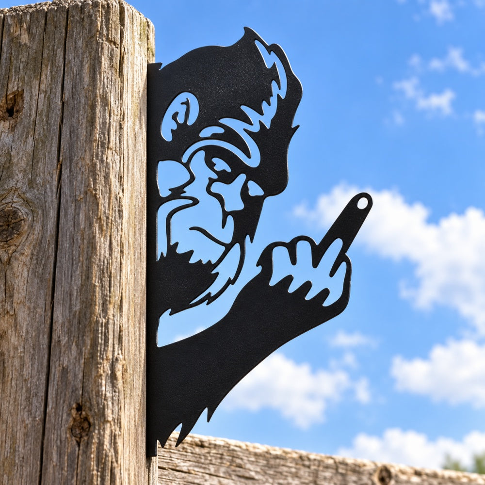 Funny Metal Animal Fence Peeker - Gorilla