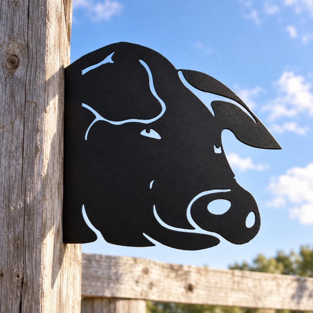 Metal Animal Fence Peekers - Farm Pig