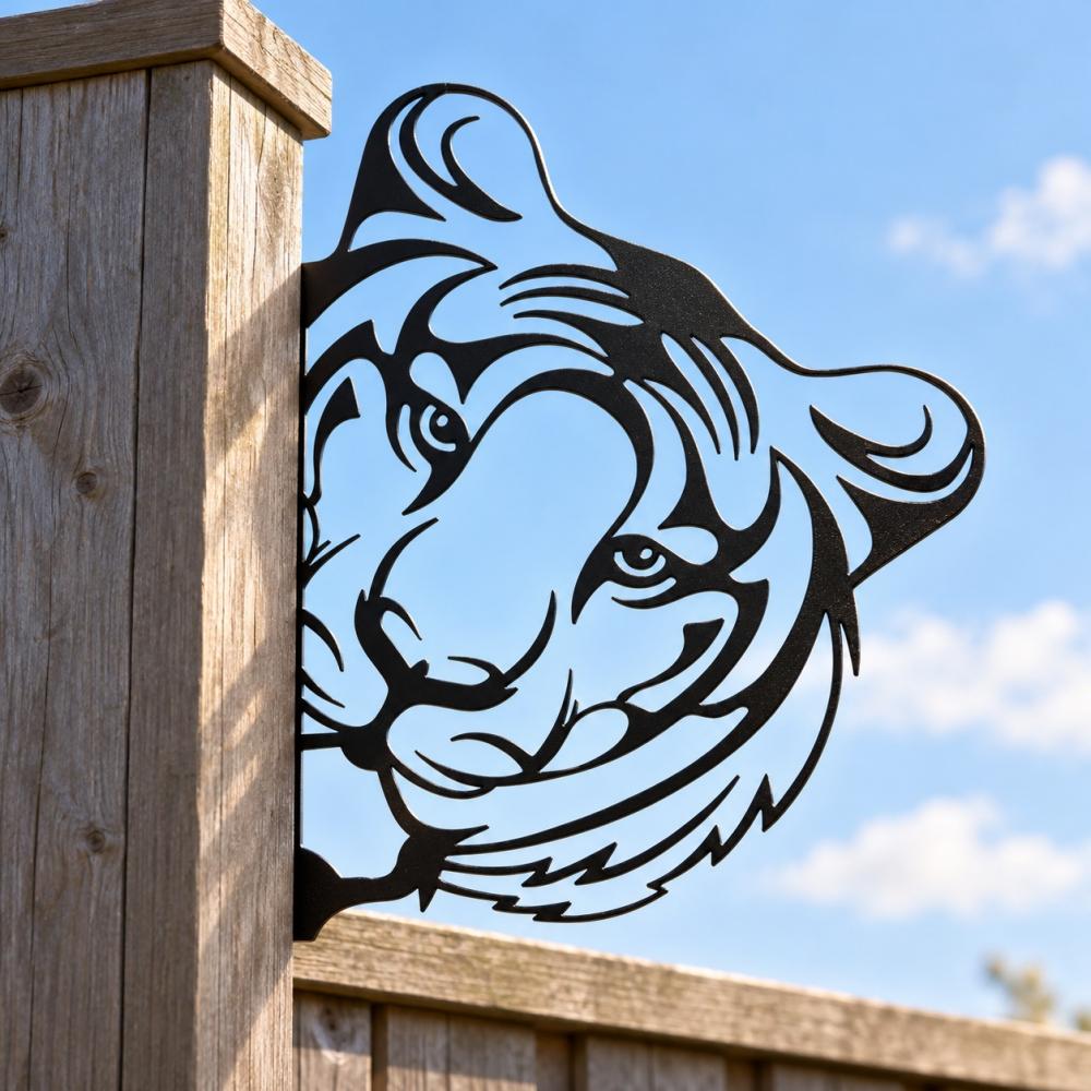 Metal Animal Fence Peekers - Tiger
