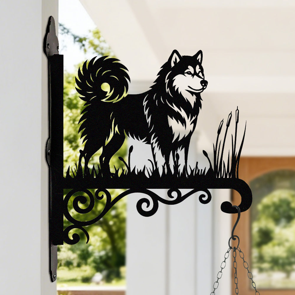 Alaskan malamute metal hanging basket bracket mounted on outdoor wall for plant decoration