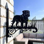 Bullmastiff metal hanging basket bracket mounted on outdoor wall for plant decoration