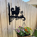 Chihuahua metal hanging basket bracket mounted on outdoor wall for plant decoration