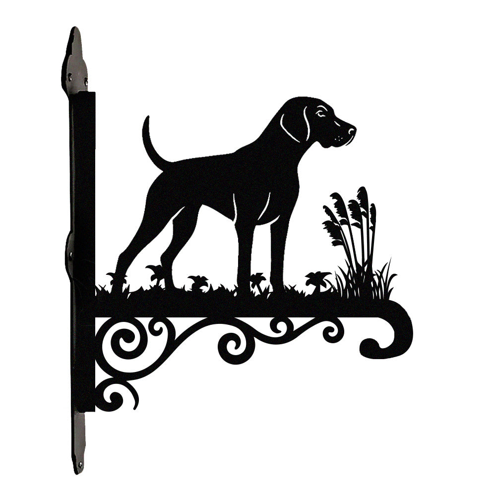 German shorthaired pointer metal hanging basket bracket mounted on outdoor wall for plant decoration