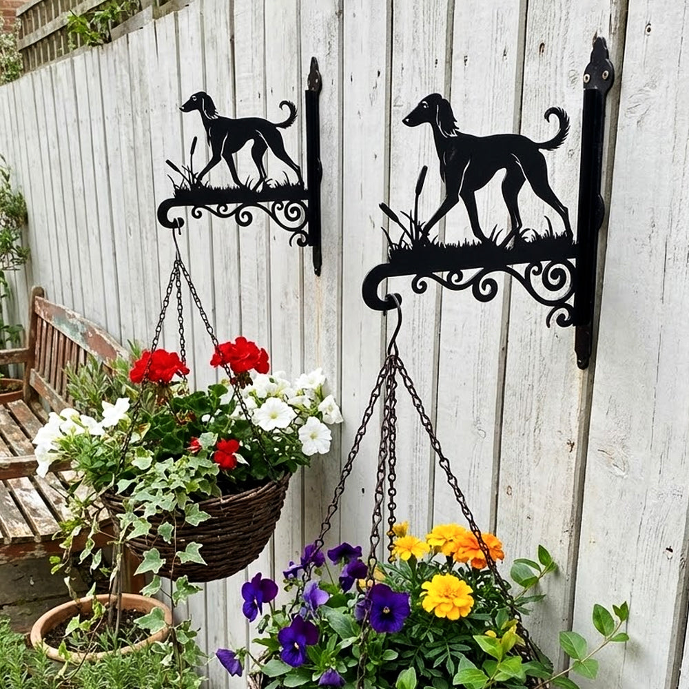 Saluki metal hanging basket bracket mounted on outdoor wall for plant decoration