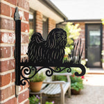 Shih tzu metal hanging basket bracket mounted on outdoor wall for plant decoration